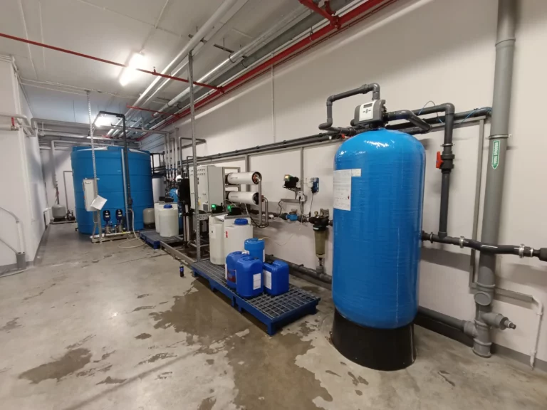 Stacja uzdatniania wody – czy warto ją mieć w swoim domu?